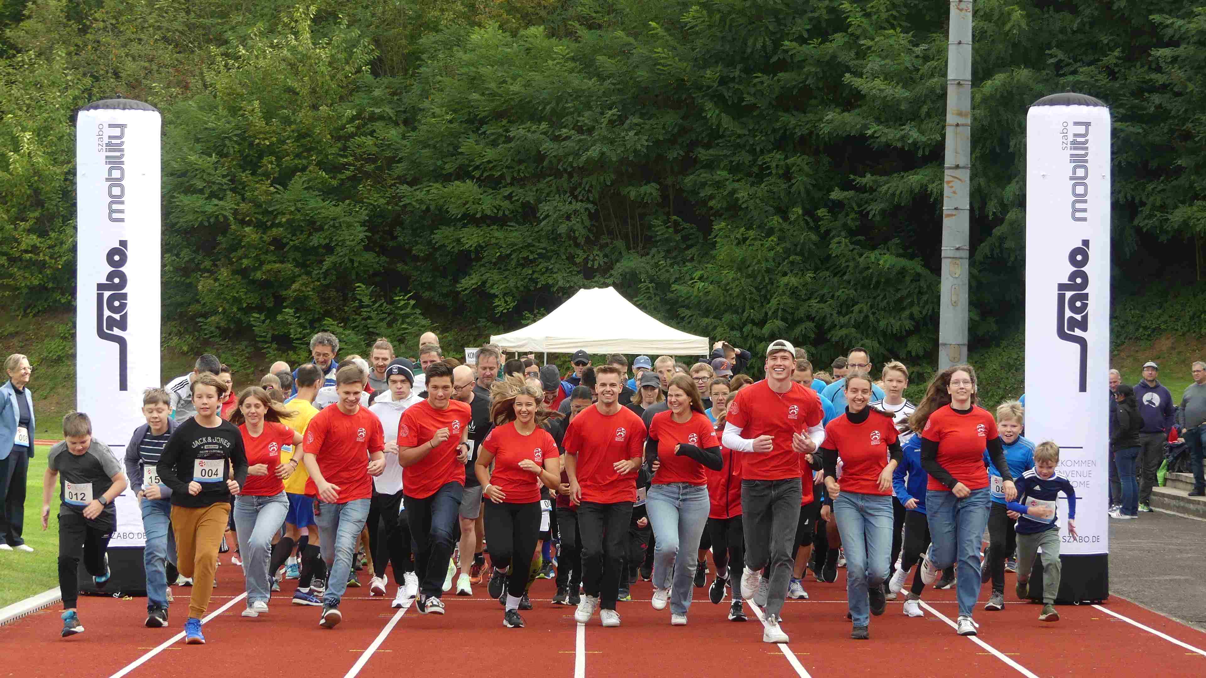 Bild vom 14. Benefizlauf im Jahr 2024. Dies ist das 305. Bild.